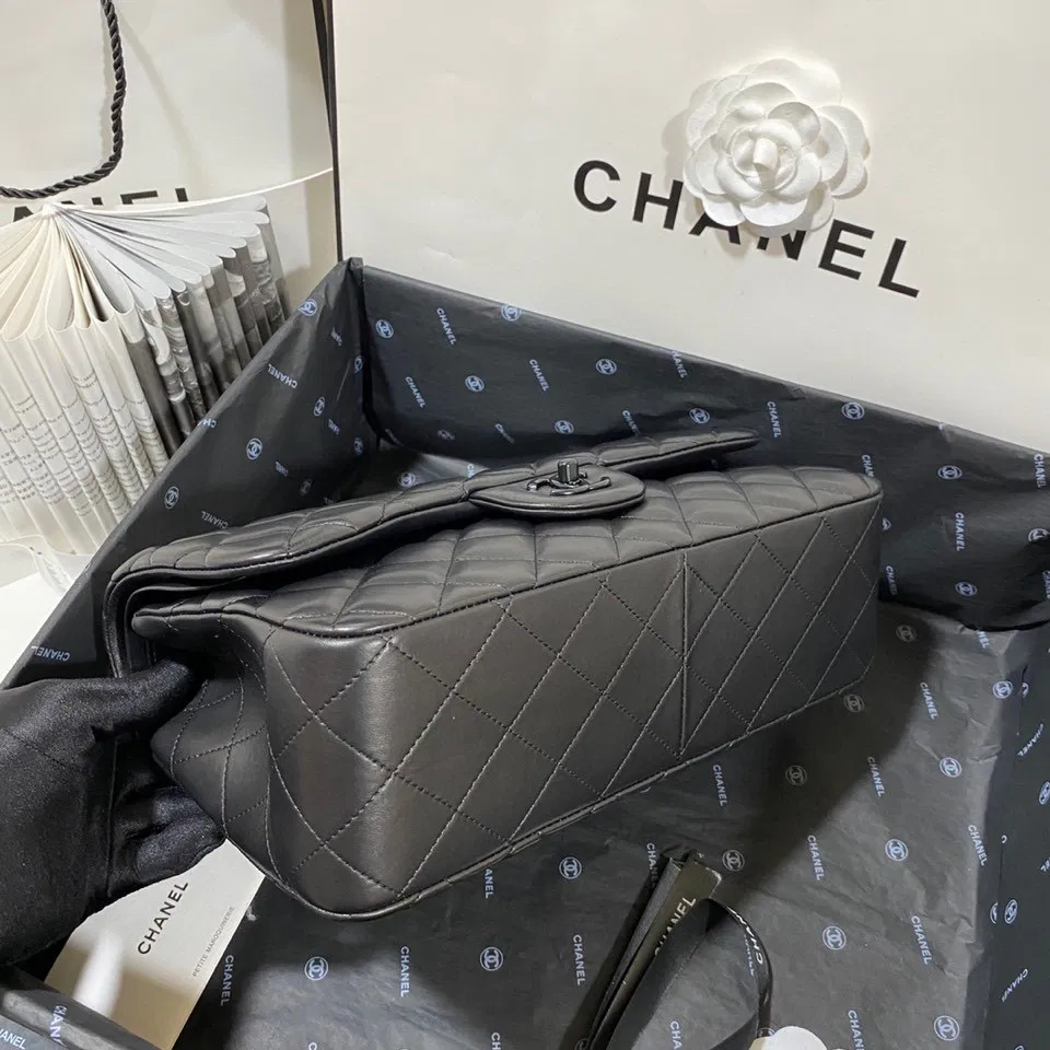 Chanel Flap Bag Large — image 7