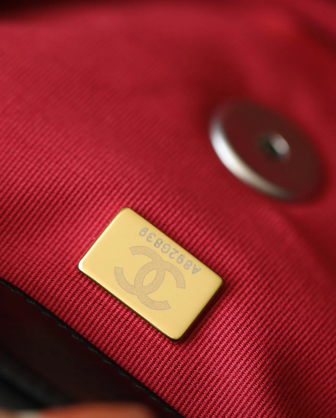 Chanel 19 — image 9