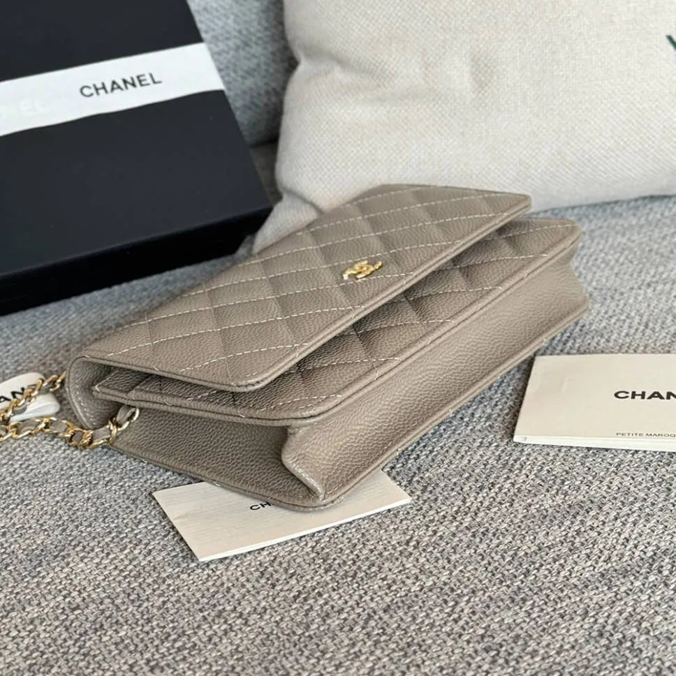Chanel classic chain wallet — image 2