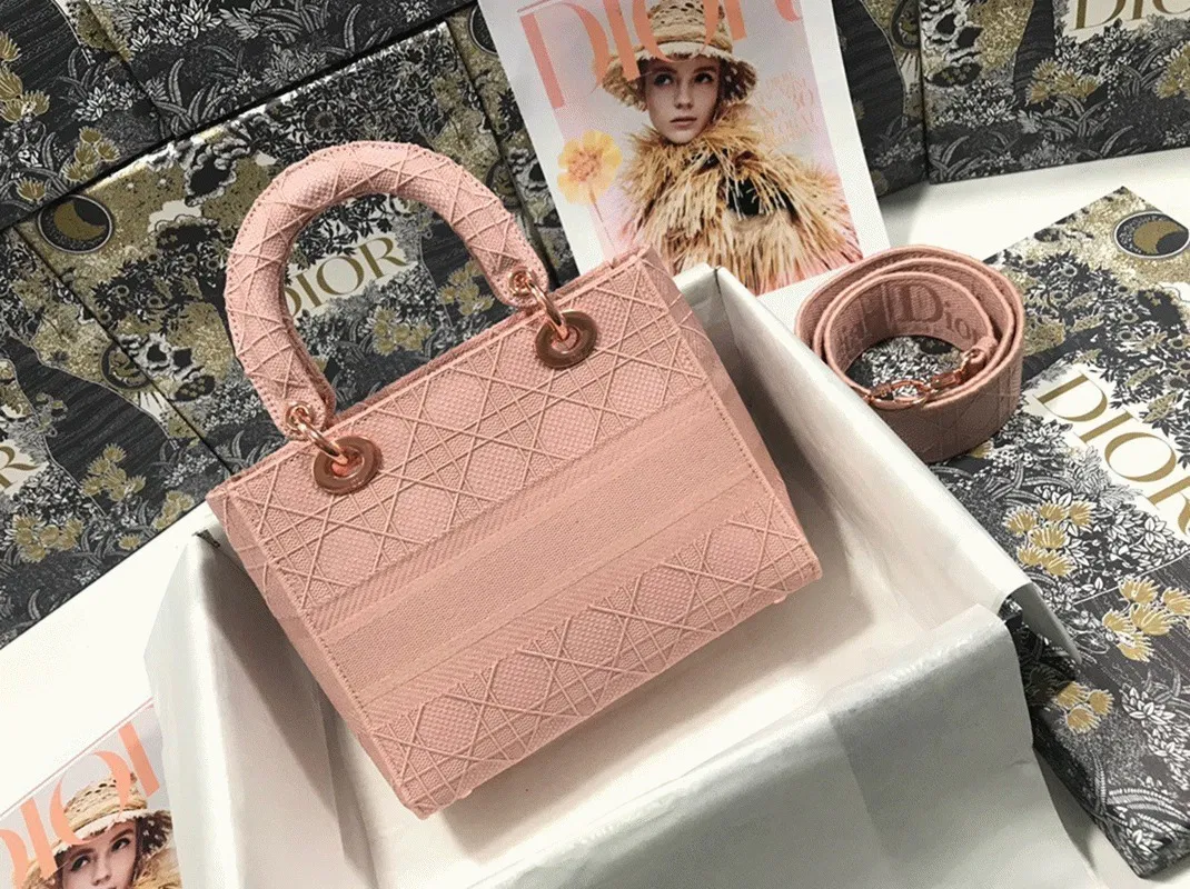 Dior Lady D-Lite Medium Bag Imitation in Pink Cannage Embroidered Canvas — image 3