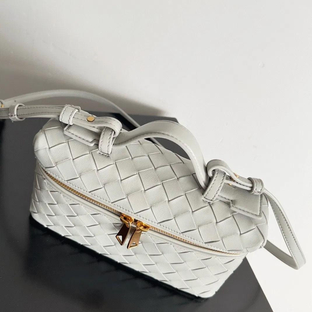 Bottega Veneta Bang Bang Vanity Case Ivory — image 5