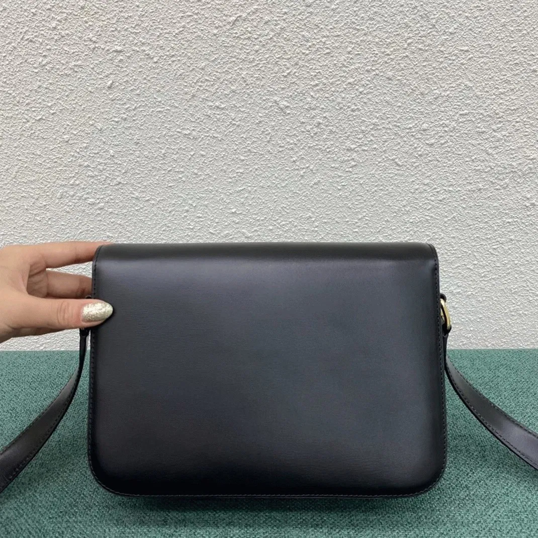 Top Quality Celine Triomphe Medium Bag In Black — image 8