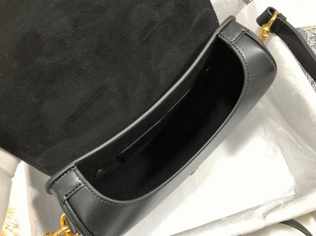 Dior Bobby Medium Bag Imitation in Black — image 5