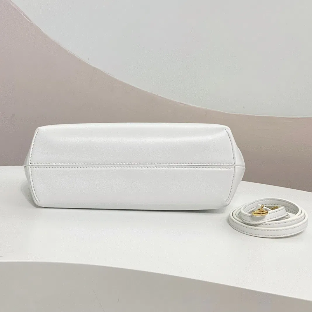 Top Quality Previous Previous Fendi First Small Bag In White — image 4