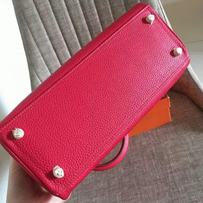 Red Clemence Hermes Kelly Retourne 32cm Vibrant Purse — image 7