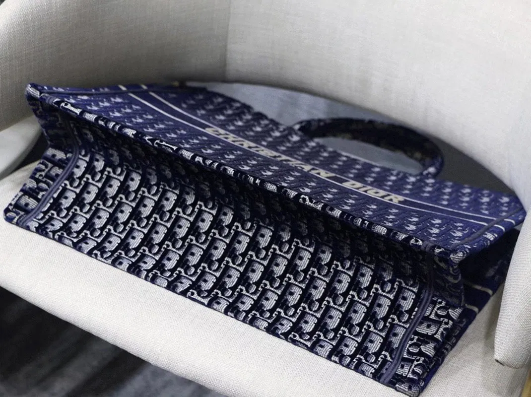 Dior Large Book Tote Bag in Blue Oblique Embroidered Velvet — image 3