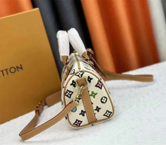 Louis Vuitton Monogram Craggy Keepall Travel 25 Bag In Vanilla — image 4