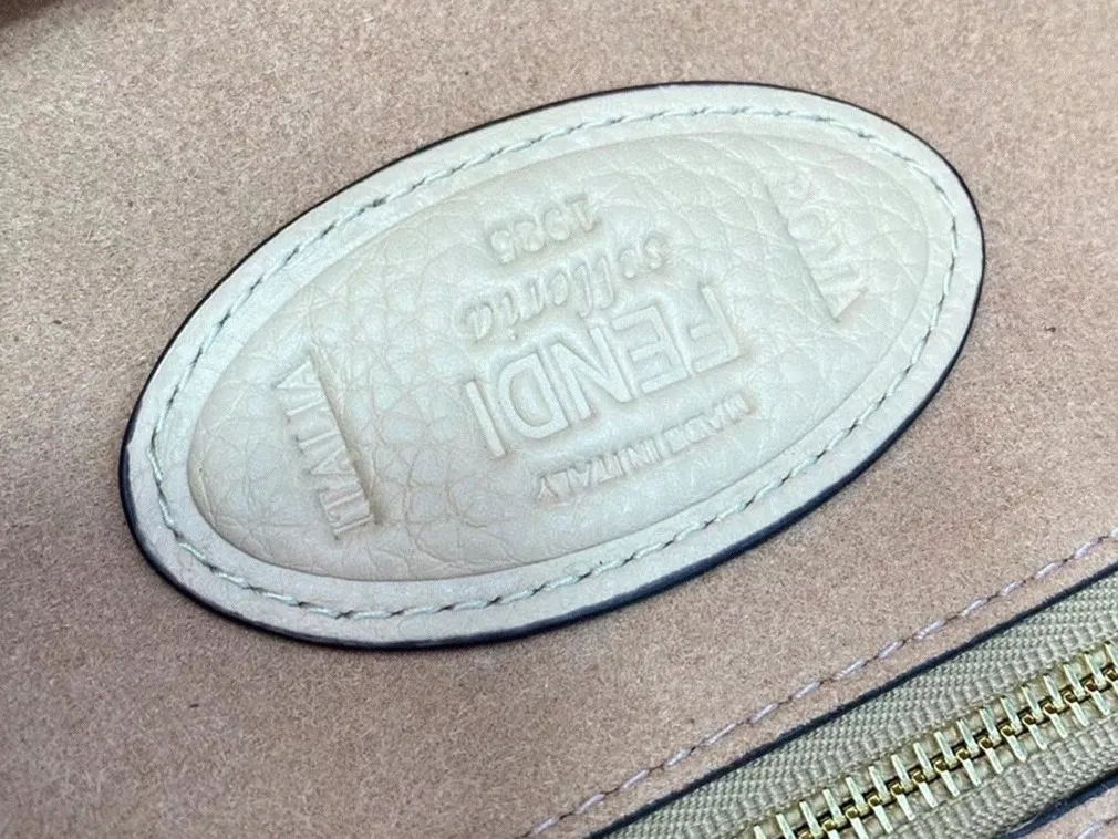Top Quality Fendi Medium Baguette Bag In Beige — image 6