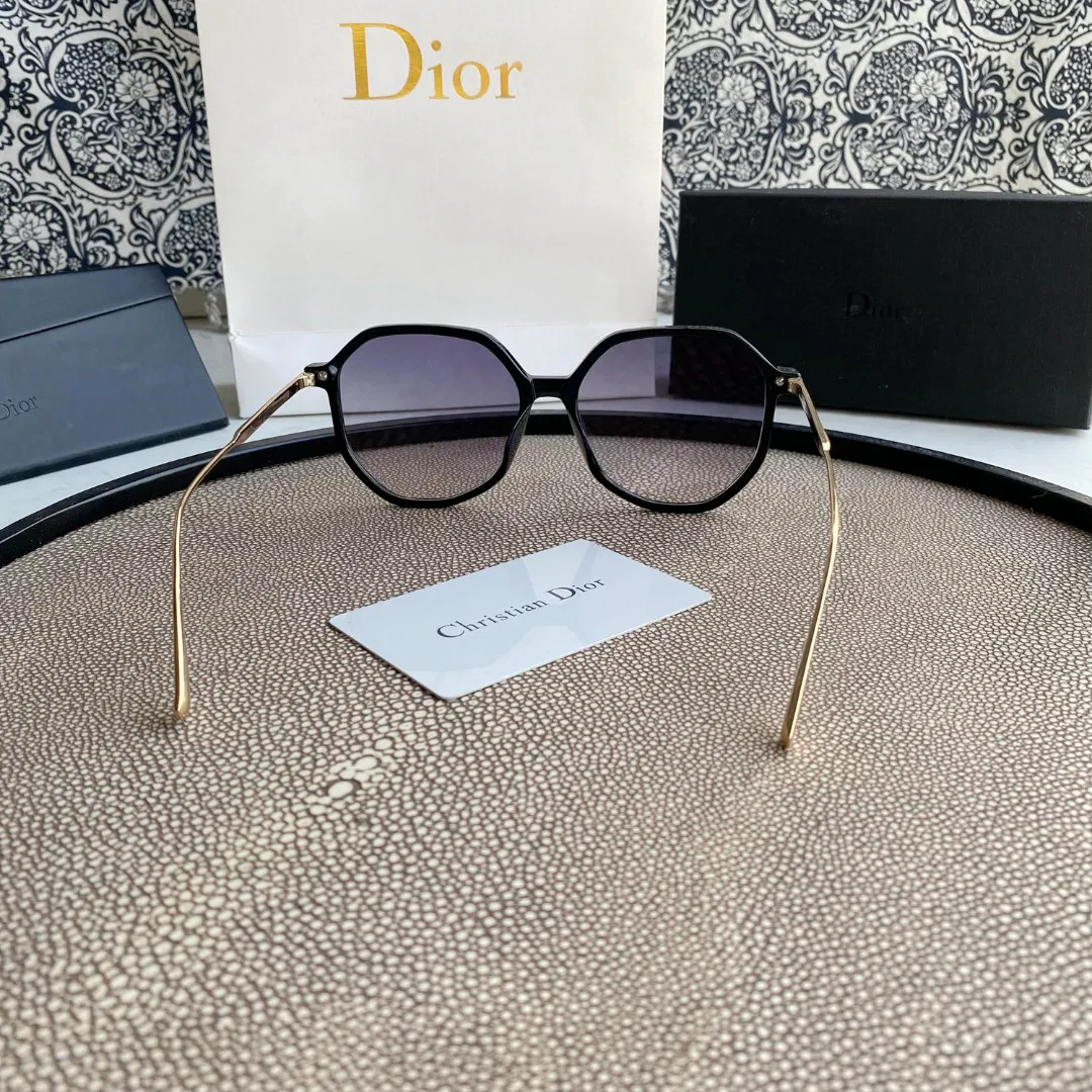 Round Sunglasses — image 7