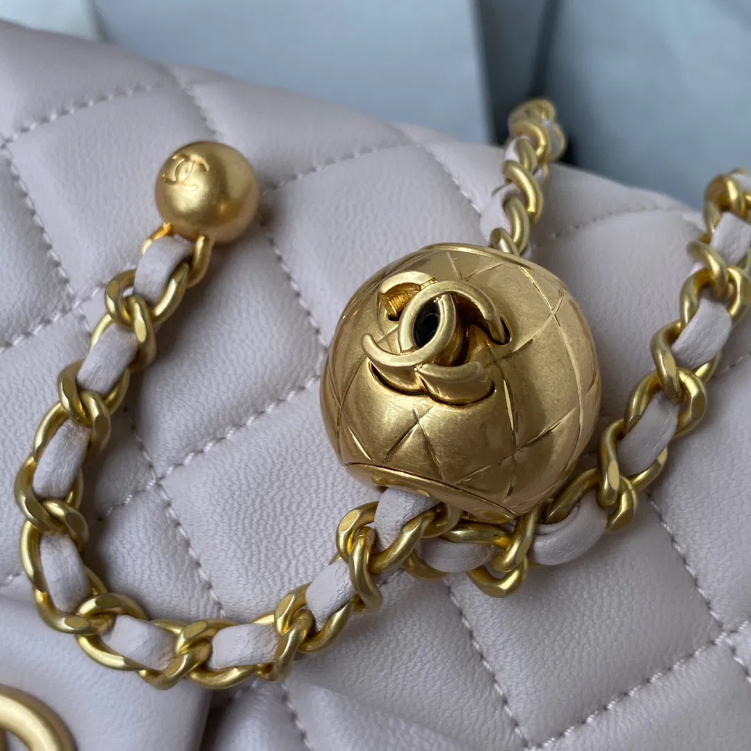 Chanel mini flap bag — image 4