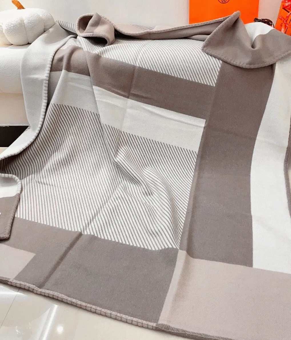 Best Hermes H Riviera blanket in beige wool and cashmere — image 3