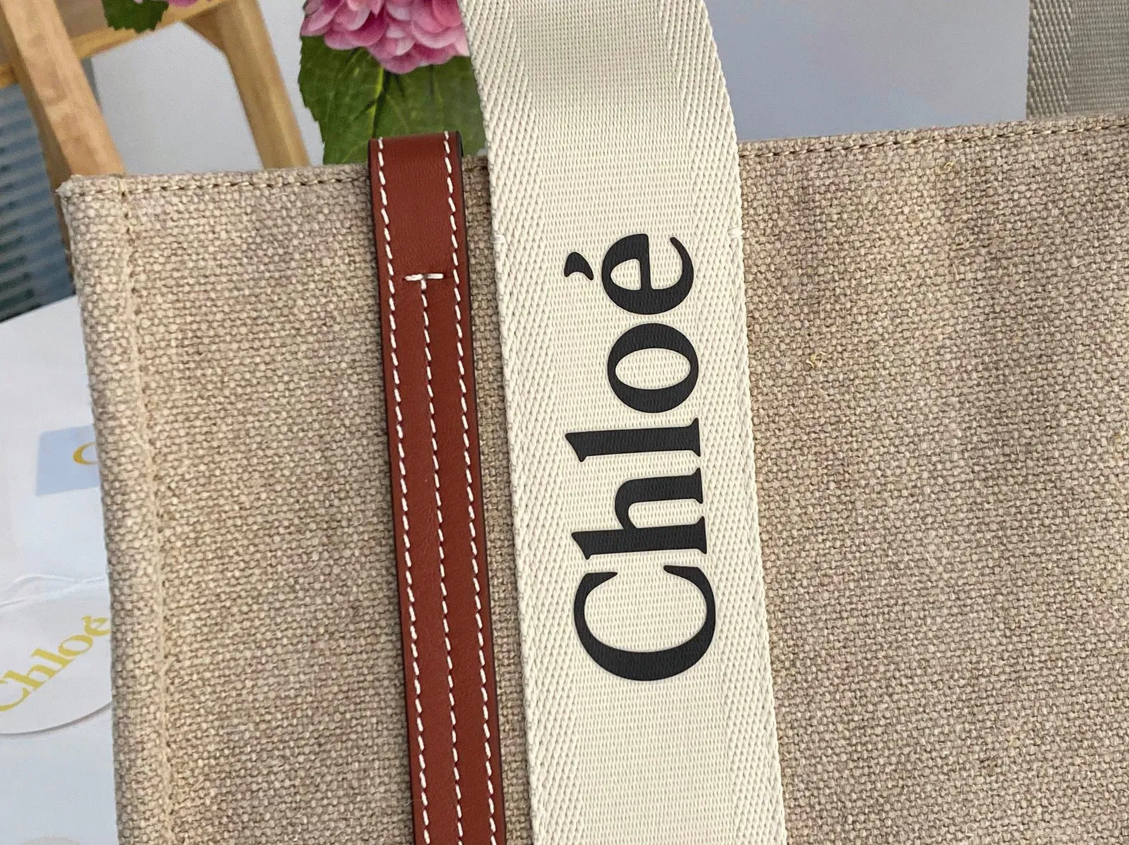 Top Quality Knockoff Chloe Woody Medium Tote Bag in Linen Canvas with Brown Leather — image 2