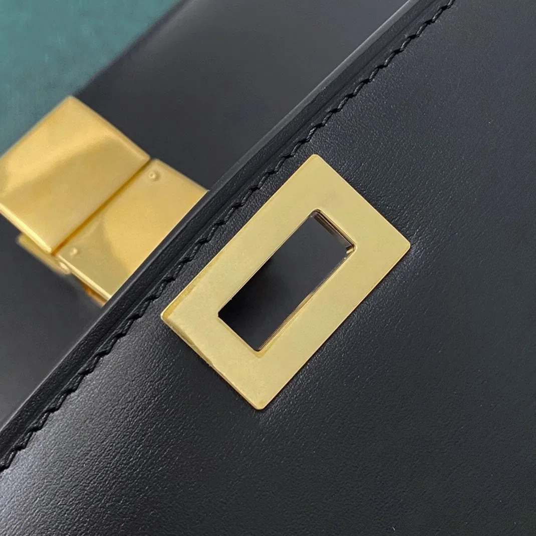 Top Quality Imitation Celine Classic Box Medium Bag In Black — image 2