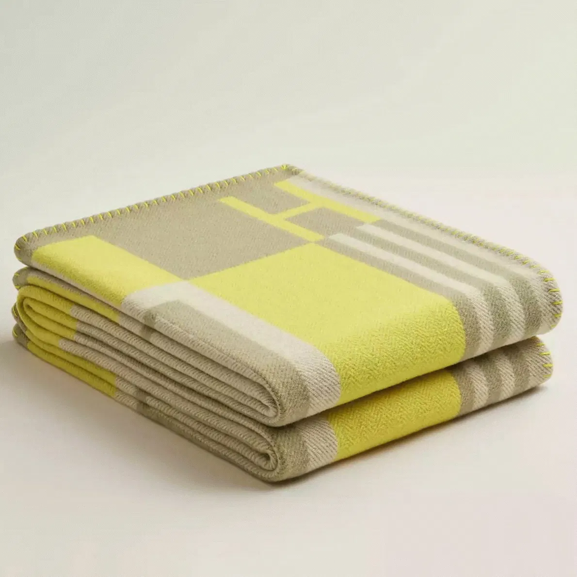 Top Hermes Ithaque blanket in tilleul wool and cashmere