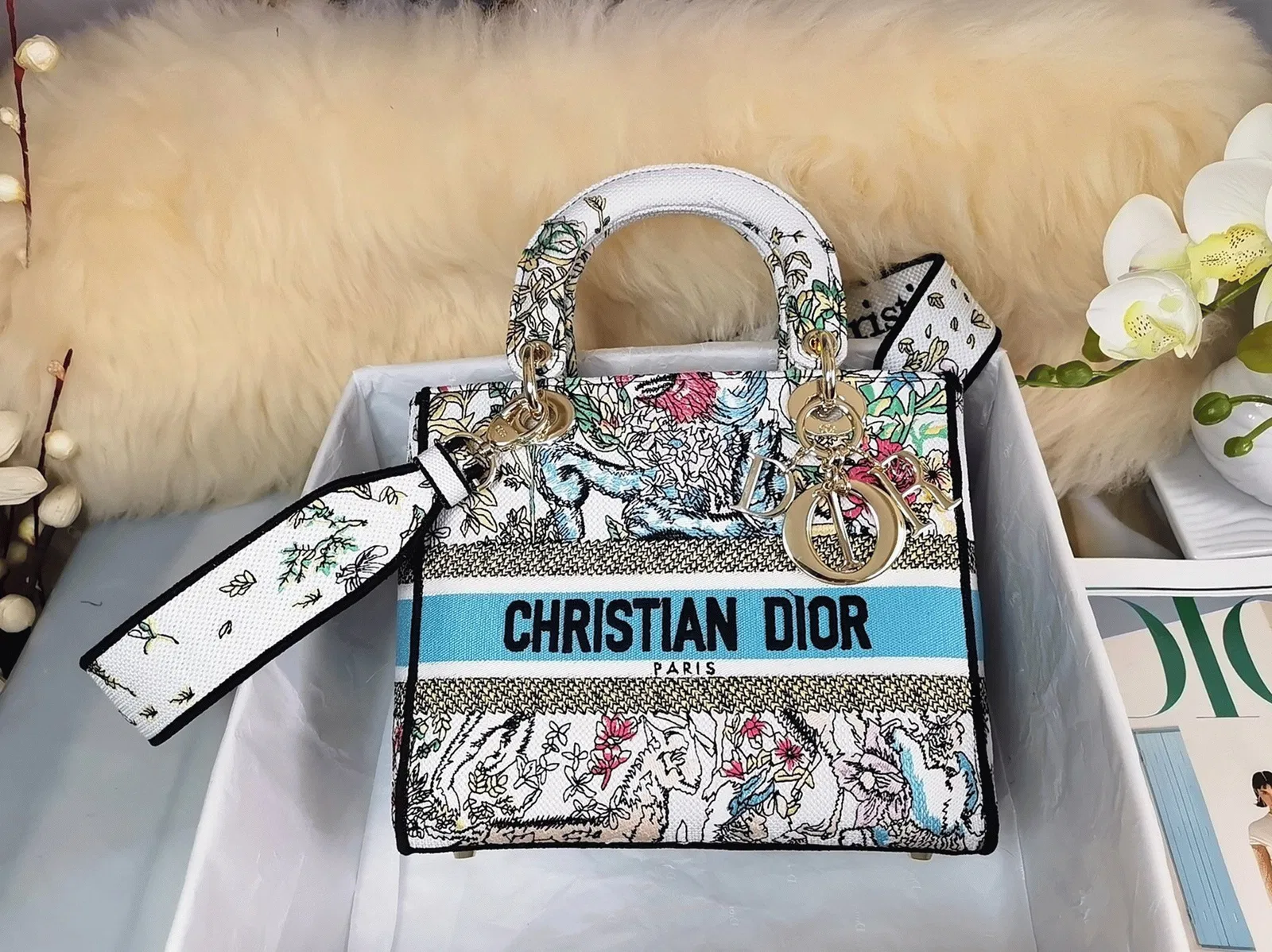 Dior Lady D-Lite Medium Bag in White D-Constellation Embroidery — image 5