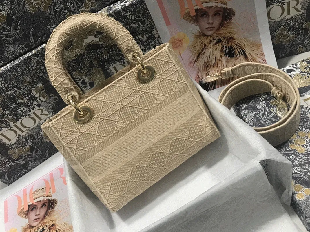Dior Lady D-Lite Medium Bag Knockoff in Beige Cannage Embroidered Canvas — image 8