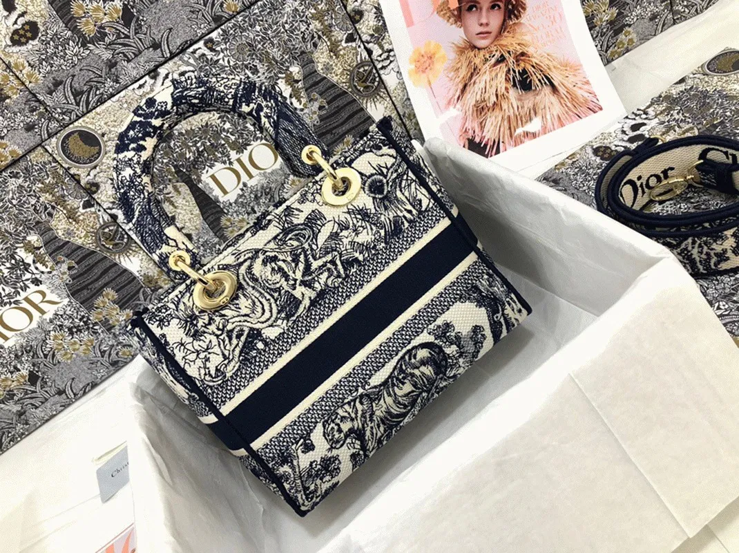 Dior Lady D-Lite Medium Bag Knockoff in Blue Toile de Jouy Embroidery — image 7