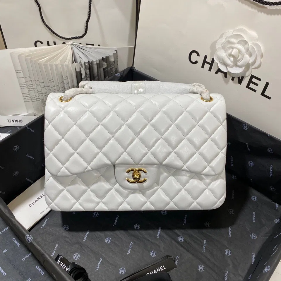 Chanel Flap Bag Large — image 3