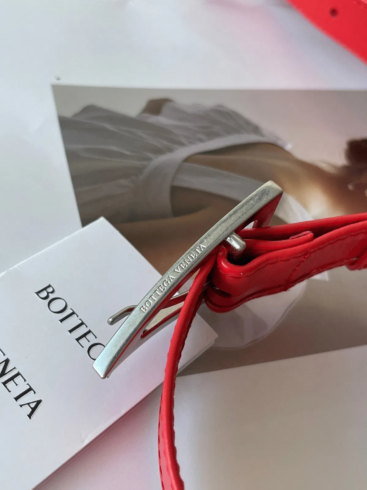 Top Quality Knockoff Bottega Veneta Cassette Bag In Red — image 3