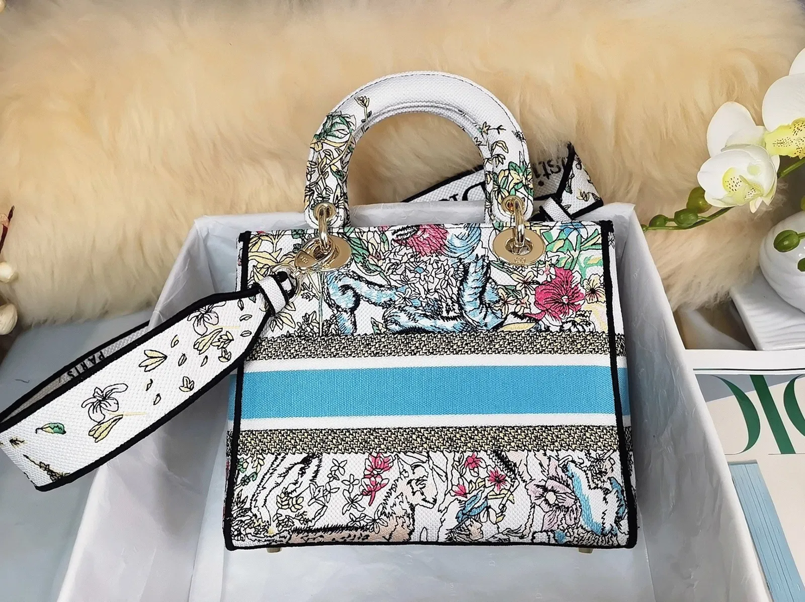 Dior Lady D-Lite Medium Bag in White D-Constellation Embroidery — image 9