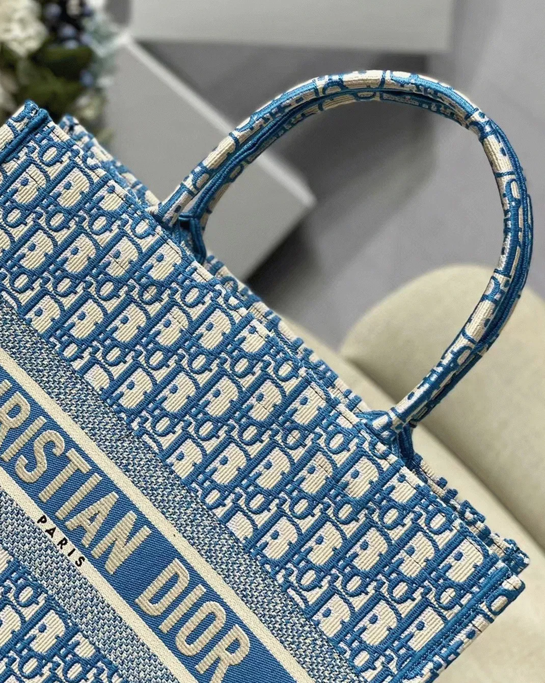 Dior Medium Book Tote Bag Knockoff in Blue Oblique Embroidery — image 5