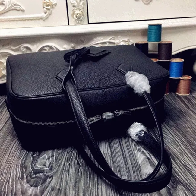 Black Designer Hermes Victoria II 35cm Bag — image 6