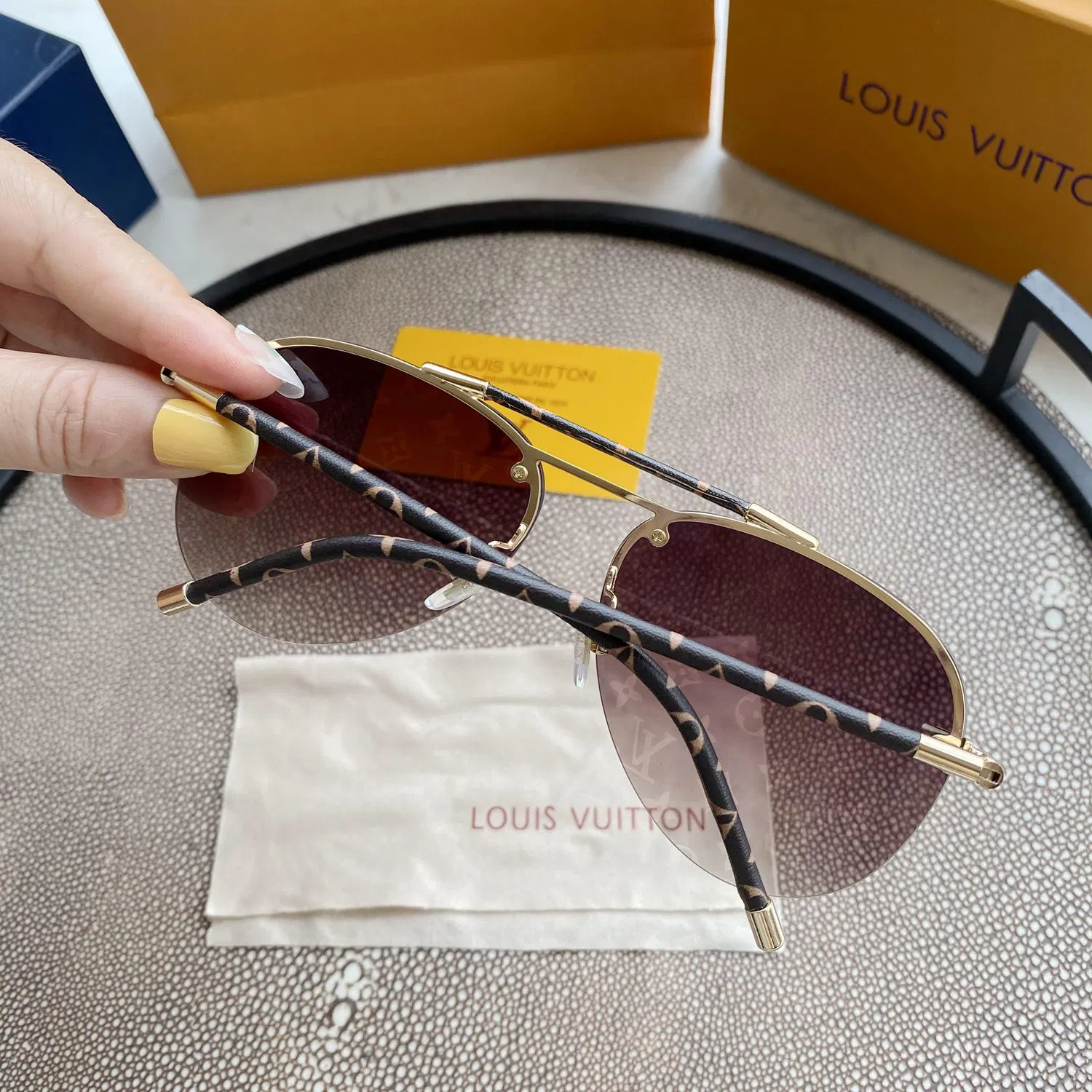 LOUIS VUITTON CLOCKWISE CANVAS SUNGLASSES — image 6