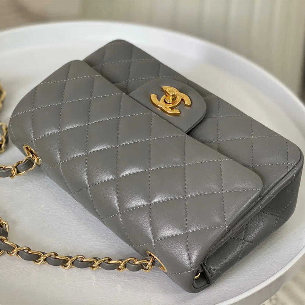 Chanel Mini Flap Bag(high-end grade) — image 2