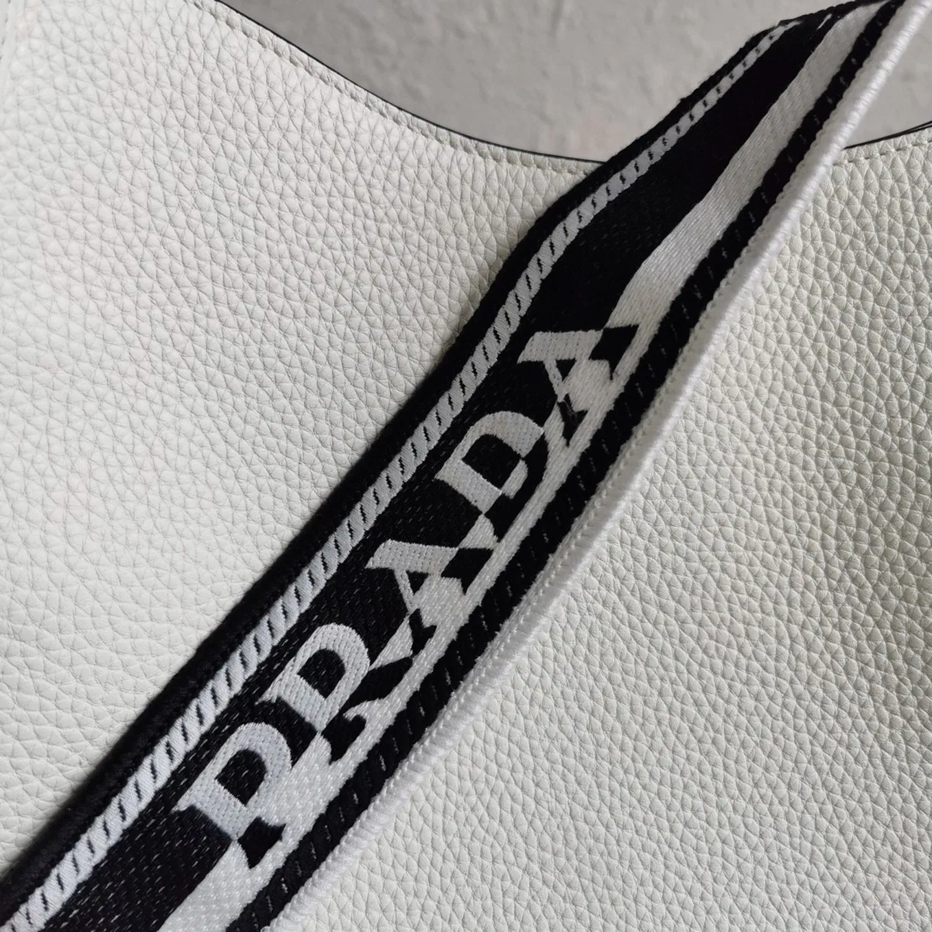 Prada Hobo Bag Knockoff in White — image 9