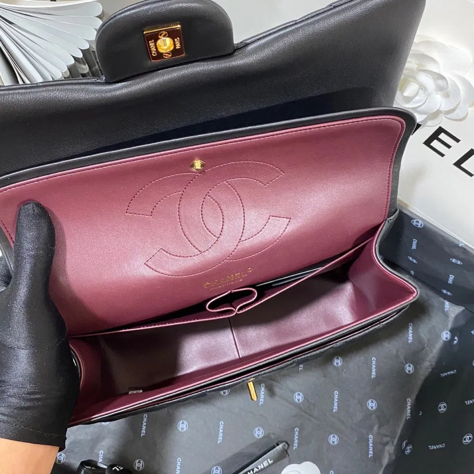 Chanel Flap Bag Large — image 9