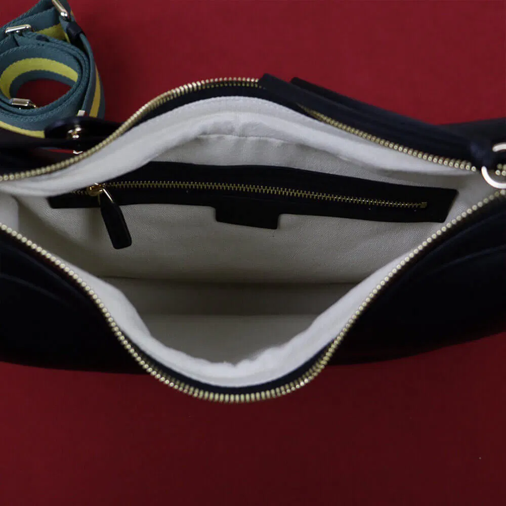 Gucci Attache large shoulder bag — image 6