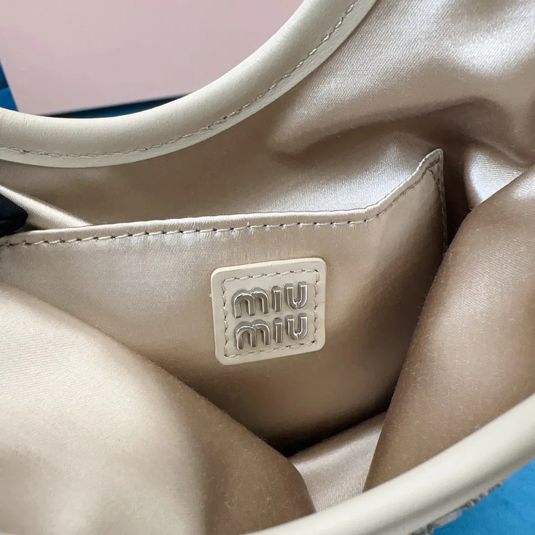 Embellished Handbag — image 4