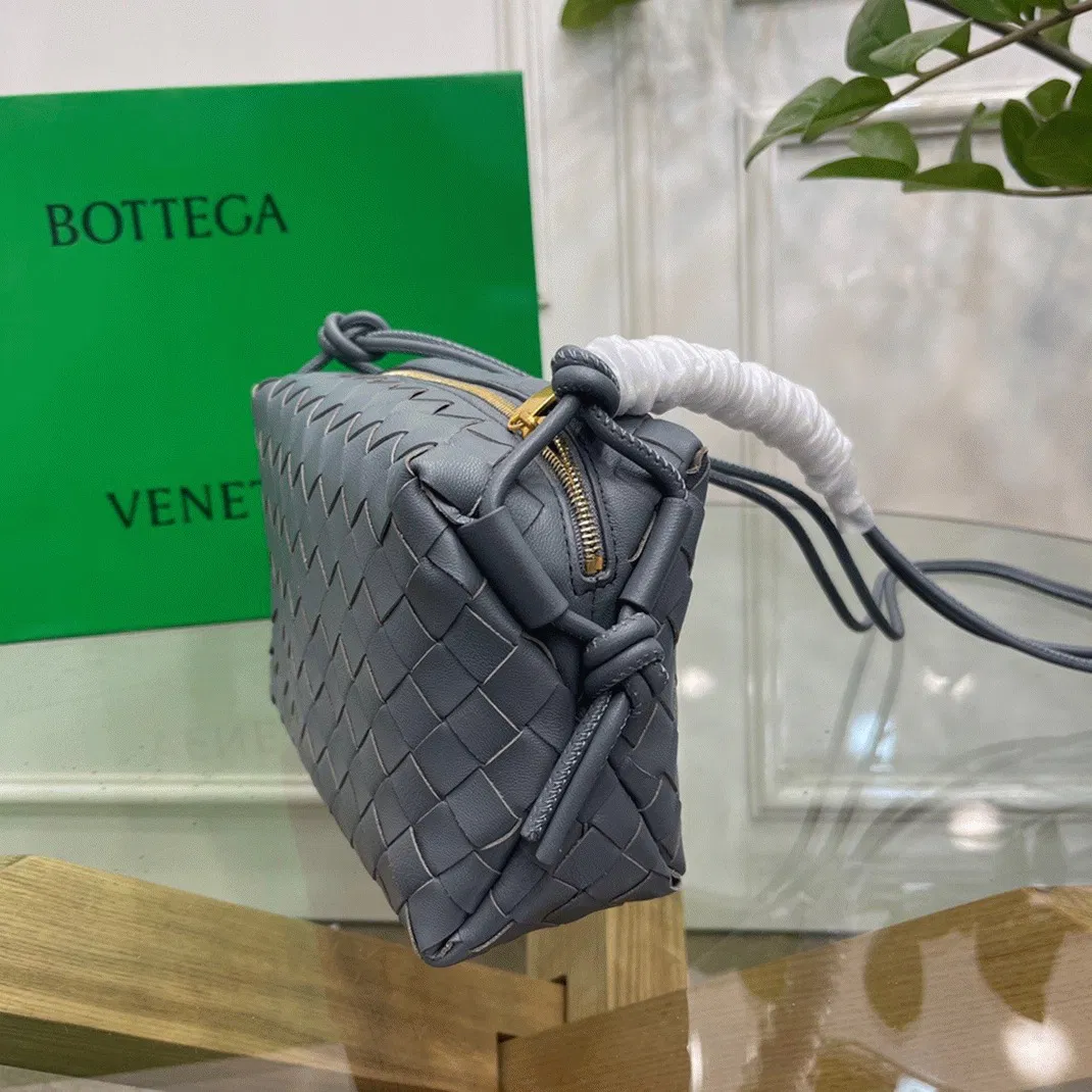 Bottega Veneta Loop Small Bag Grey — image 2