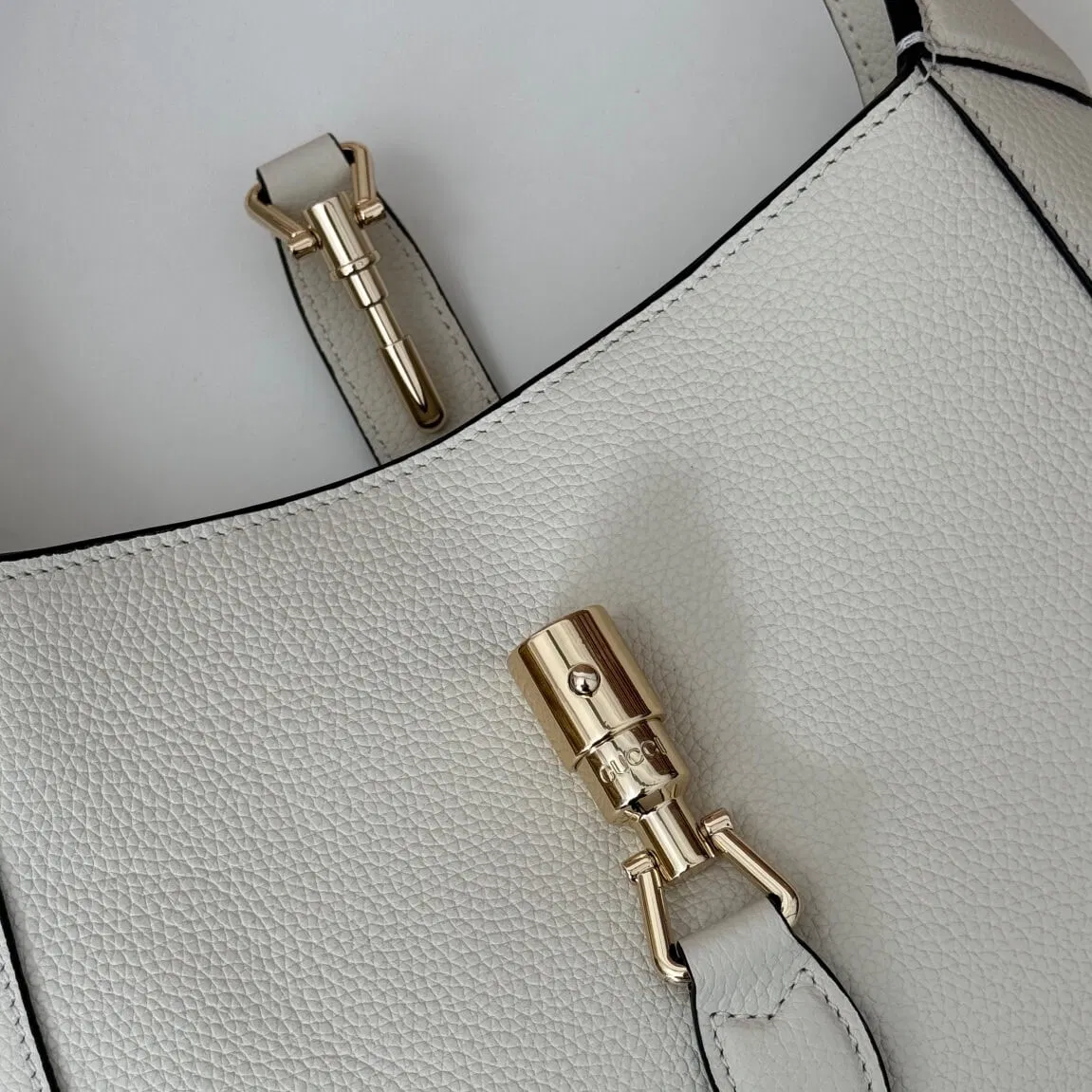 Gucci Jackie 1961 Small Shoulder Bag — image 6