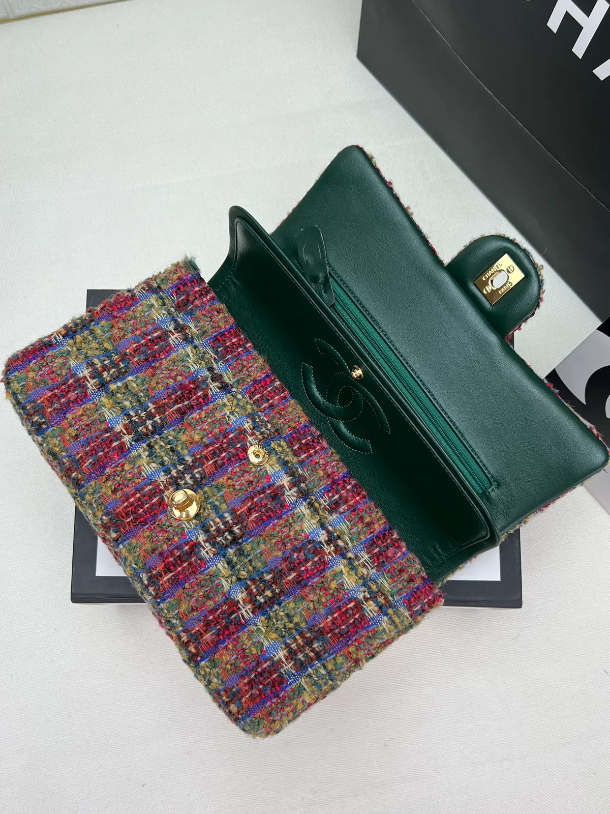 CLASSIC FLAP BAG — image 6