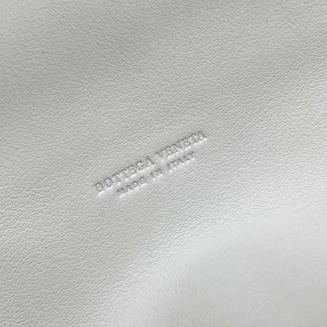 Bottega Veneta The Pouch Belt Bag White — image 5