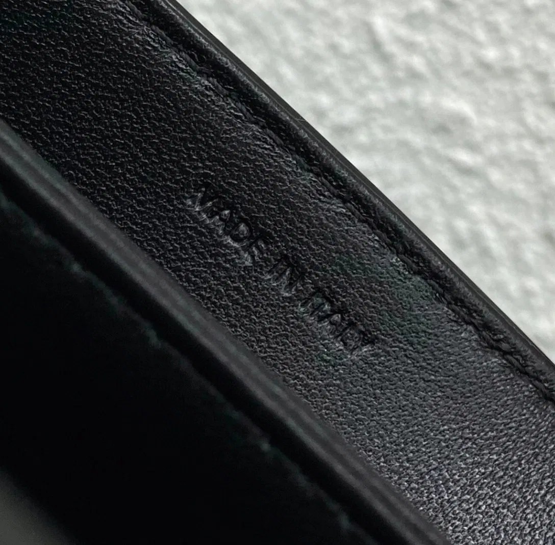 Top Quality Knockoff Celine Triomphe Teen Bag In Black — image 7