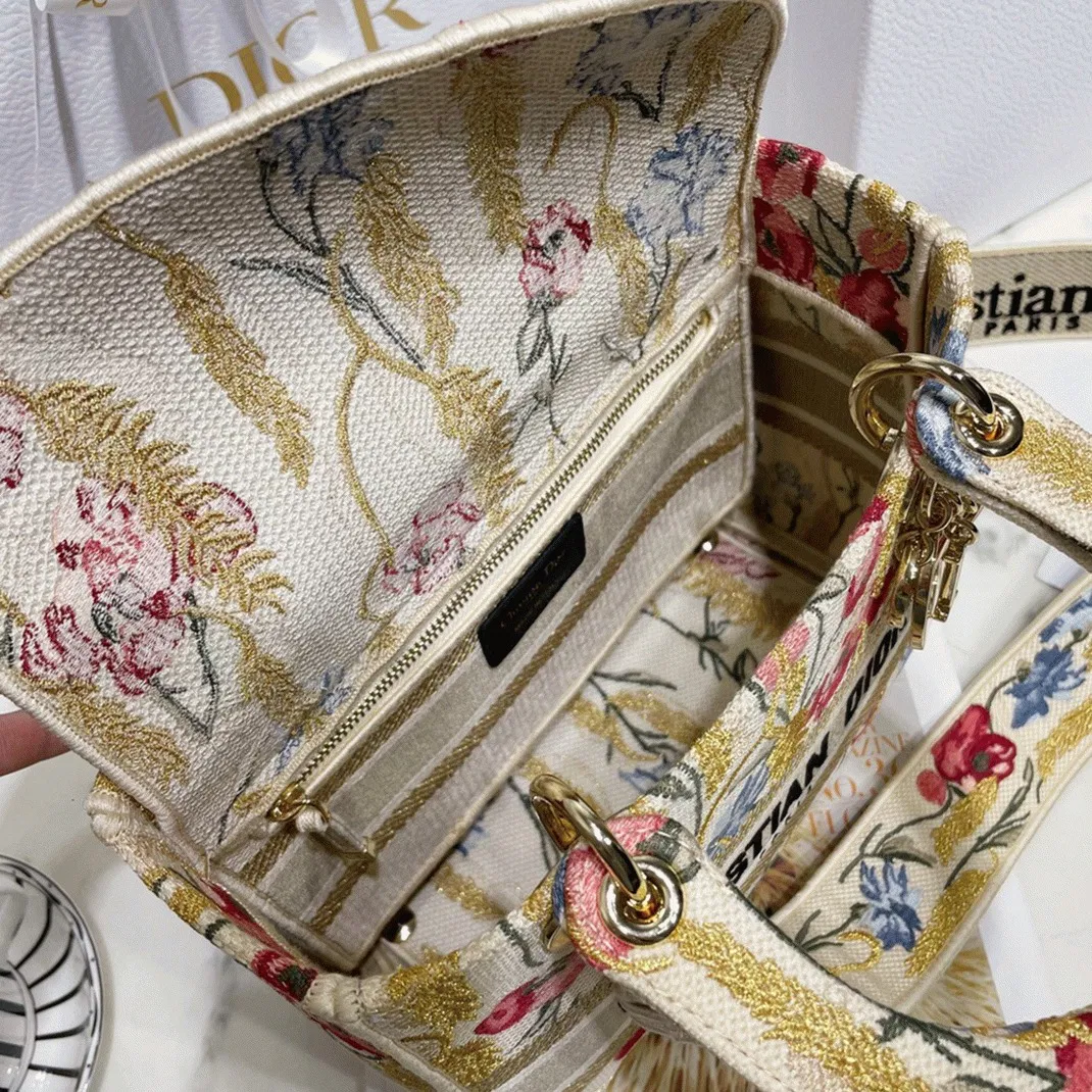 Dior Lady D-Lite Medium Bag in Hibiscus Metallic Thread Embroidery — image 8