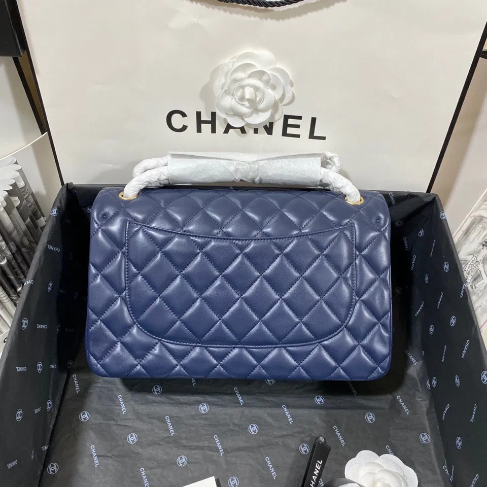 Chanel Flap Bag Large — image 2