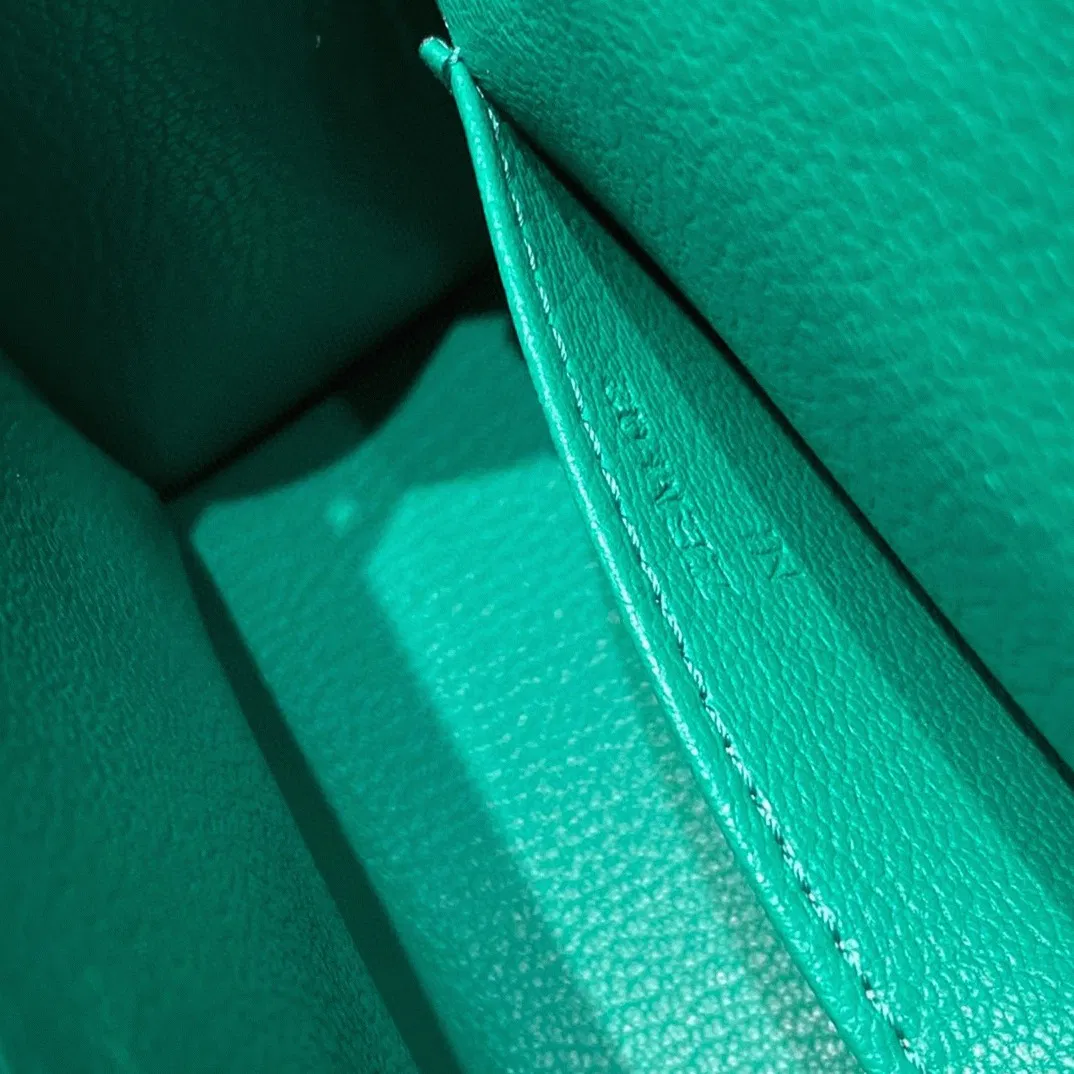 Hermes Kelly Mini II Bag in Vert Jade — image 8