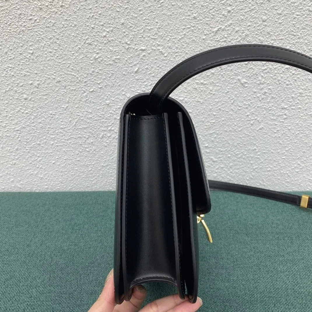 Top Quality Imitation Celine Classic Box Medium Bag In Black — image 12
