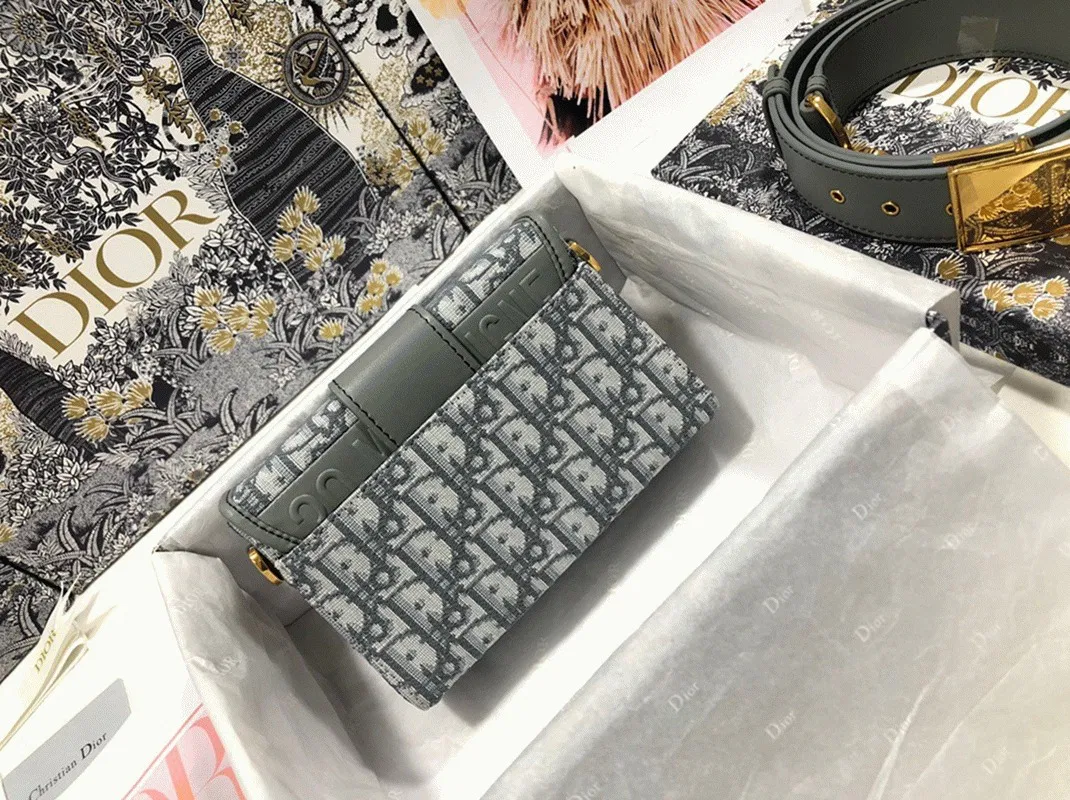 Dior 30 Montaigne Box Bag in Gray Dior Oblique Jacquard — image 4