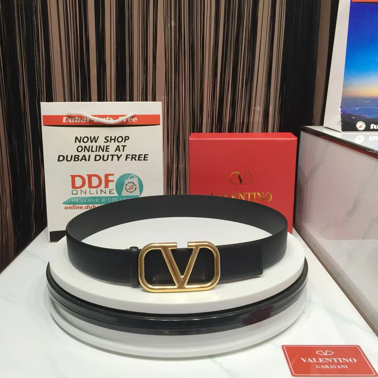 VLOGO SIGNATURE CALFSKIN BELT — image 3