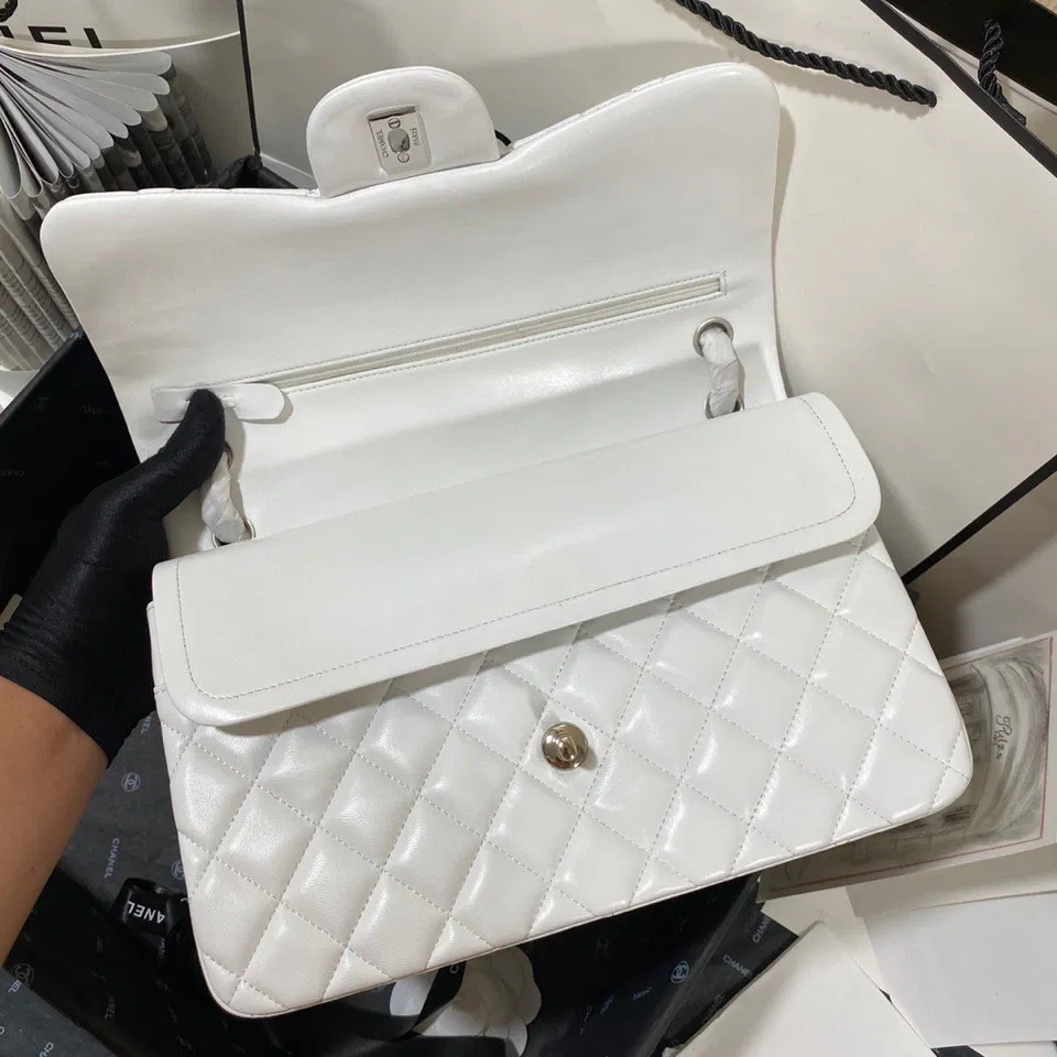 Chanel Flap Bag Large — image 8