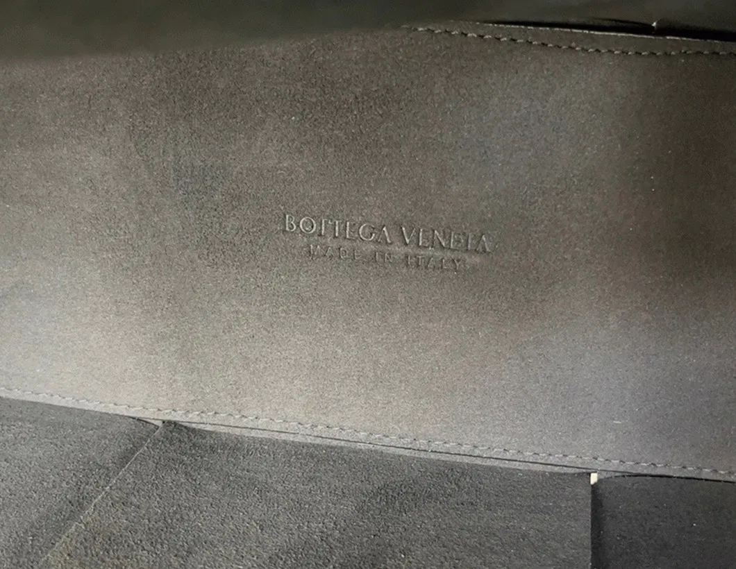 Bottega Veneta Arco Small Tote Black — image 7