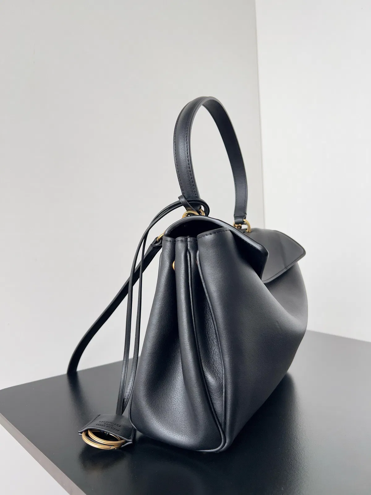 Knockoff Balenciaga Rodeo Medium Bag Black Calfskin — image 3