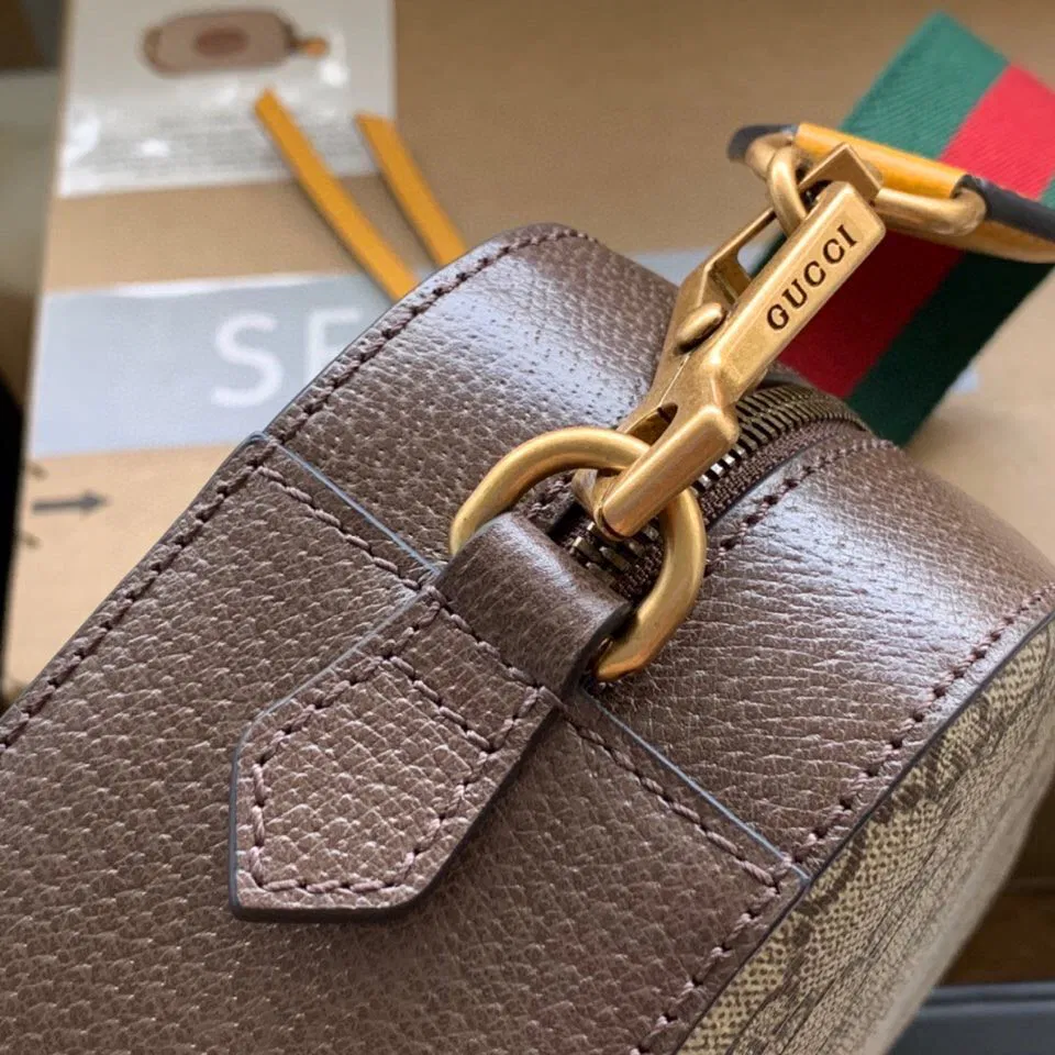 Neo Vintage GG Supreme messenger bag — image 8