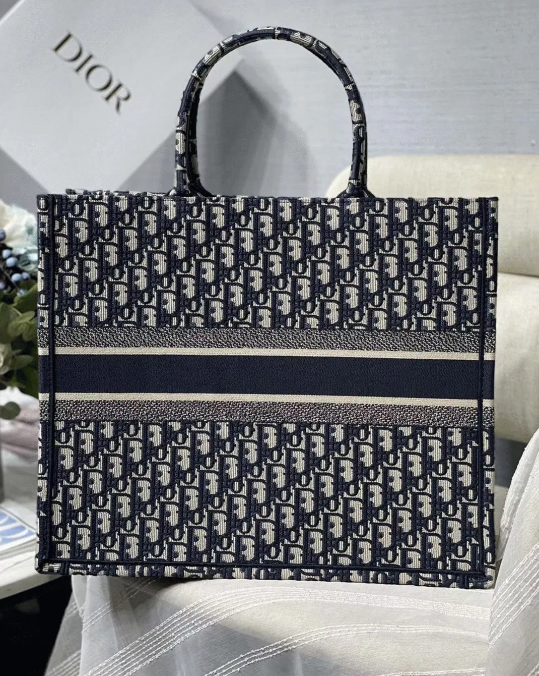 Dior Large Book Tote Bag in Blue Dior Oblique Embroidery — image 7