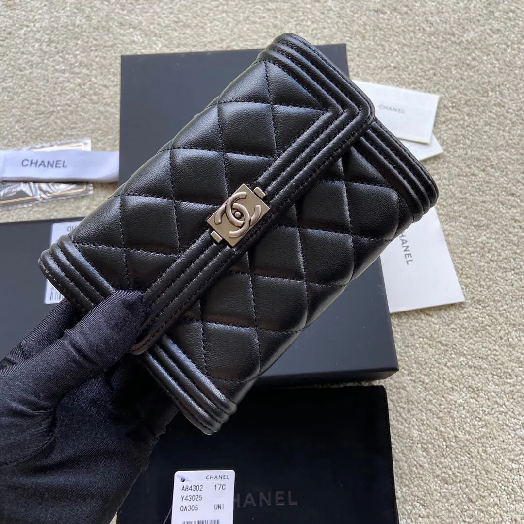 Chanel boy long wallet — image 4