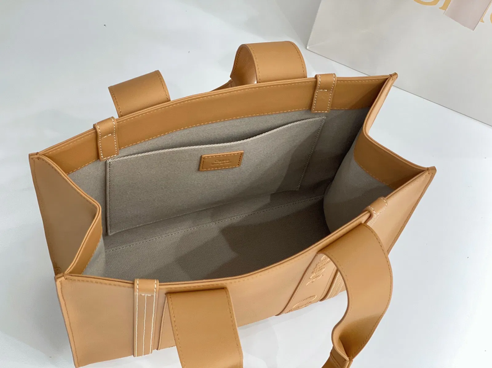 Top Quality Knockoff Chloe Woody Medium Tote Bag In Beige Calfskin — image 9